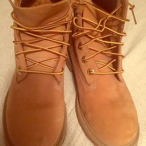 Timberland Boys 6” classic boots
